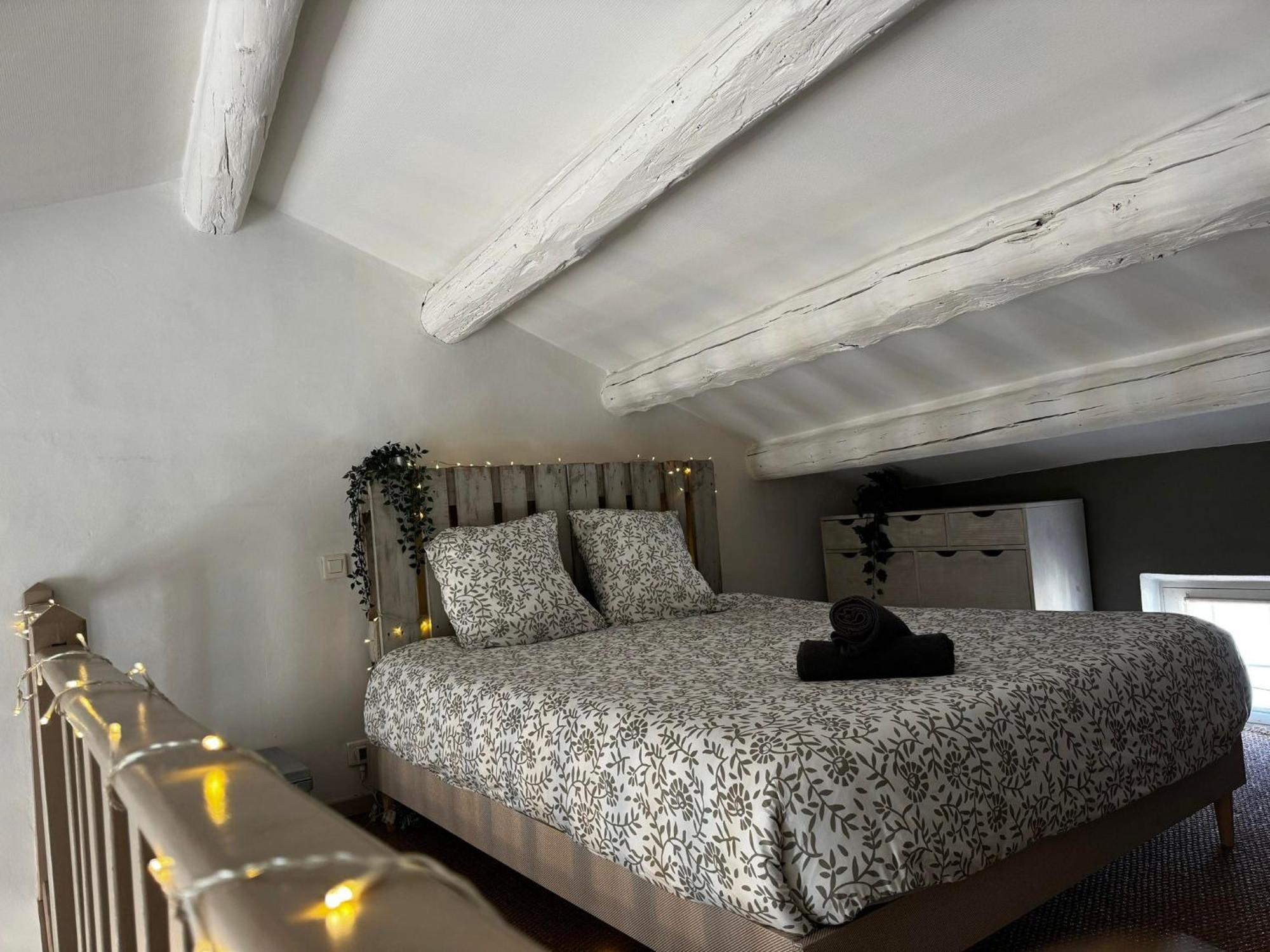 La Villa De Lea - Wifi - 5 Personnes - Intramuros Avignon Eksteriør bilde
